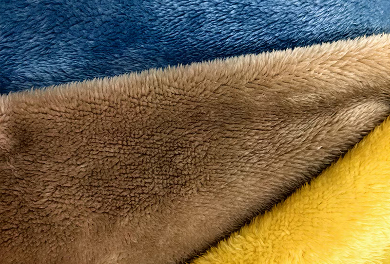 270gsm 185cm Double-sided arctic velvet small particle plush fabric