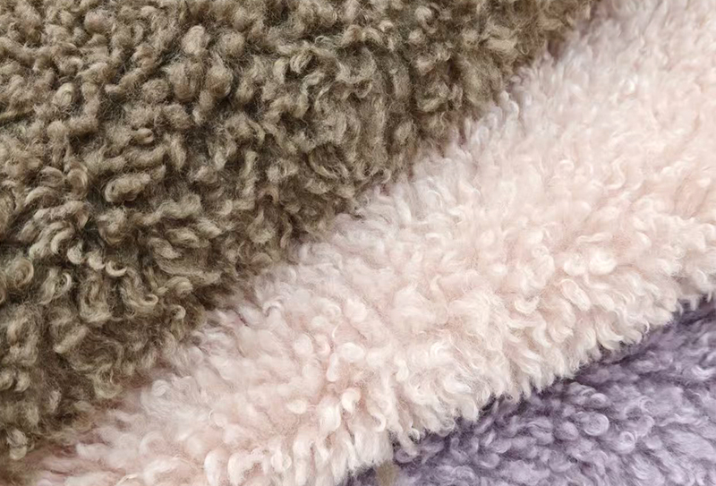 800mg/m² 165cm Cara cashmere fabric suitable for dolls/cushions 800mg/m² 165cm Cara cashmere fabric suitable for dolls/cushions