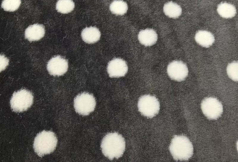 500mg 160cm Rabbit fur printed polka dot fabric 500mg 160cm Rabbit fur printed polka dot fabric
